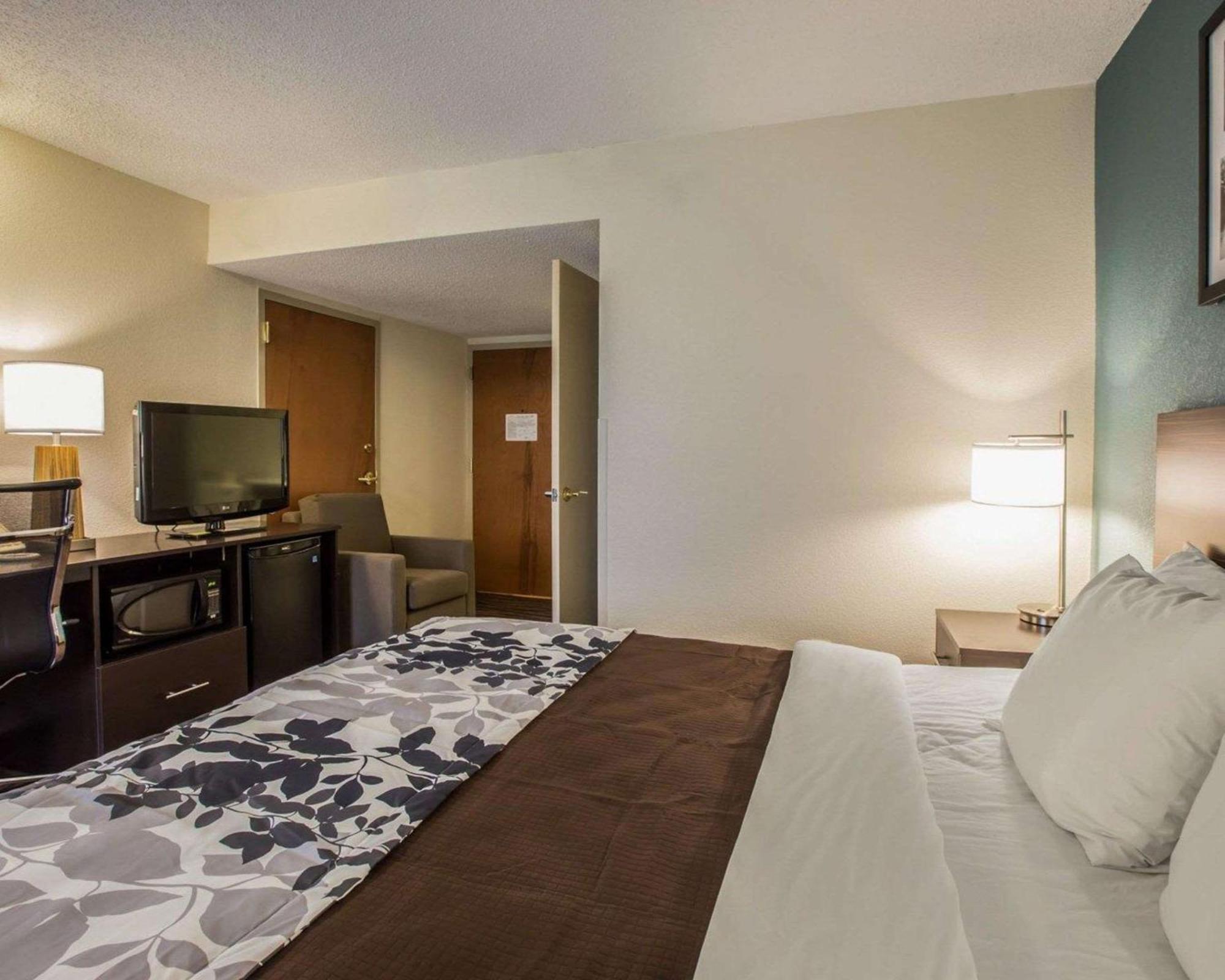 Sleep Inn Greensboro Airport Exterior foto